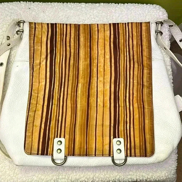 Plinio Visona White Leather Crossbody Bag - Picture 3 of 17